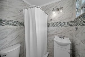 Bathroom2a