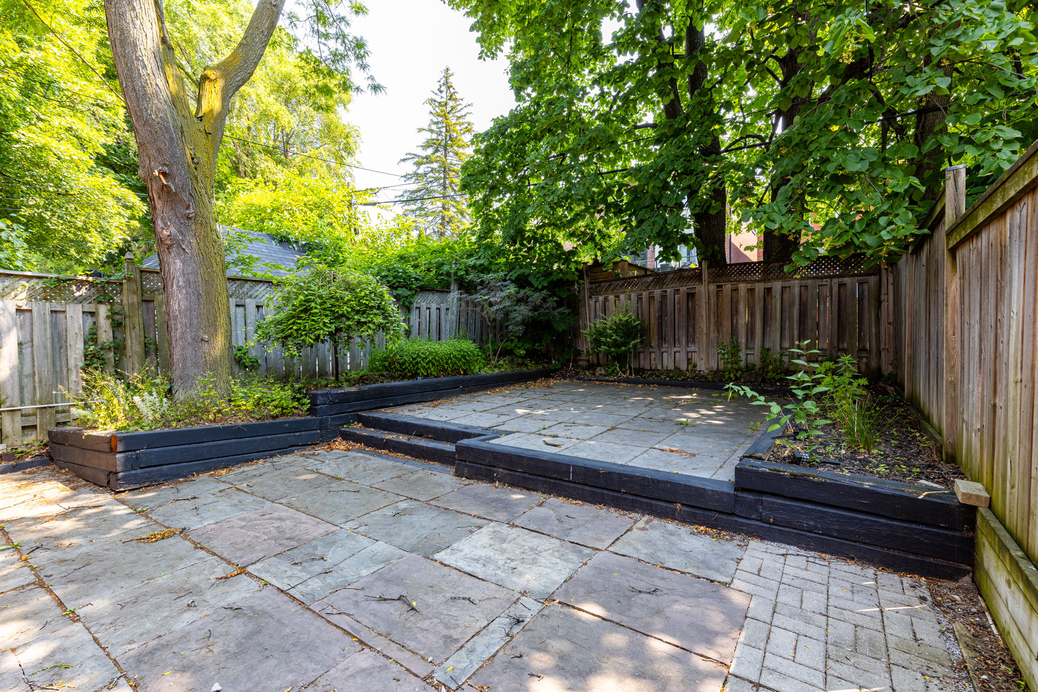 Toronto property showcase — delivered property photograph 36