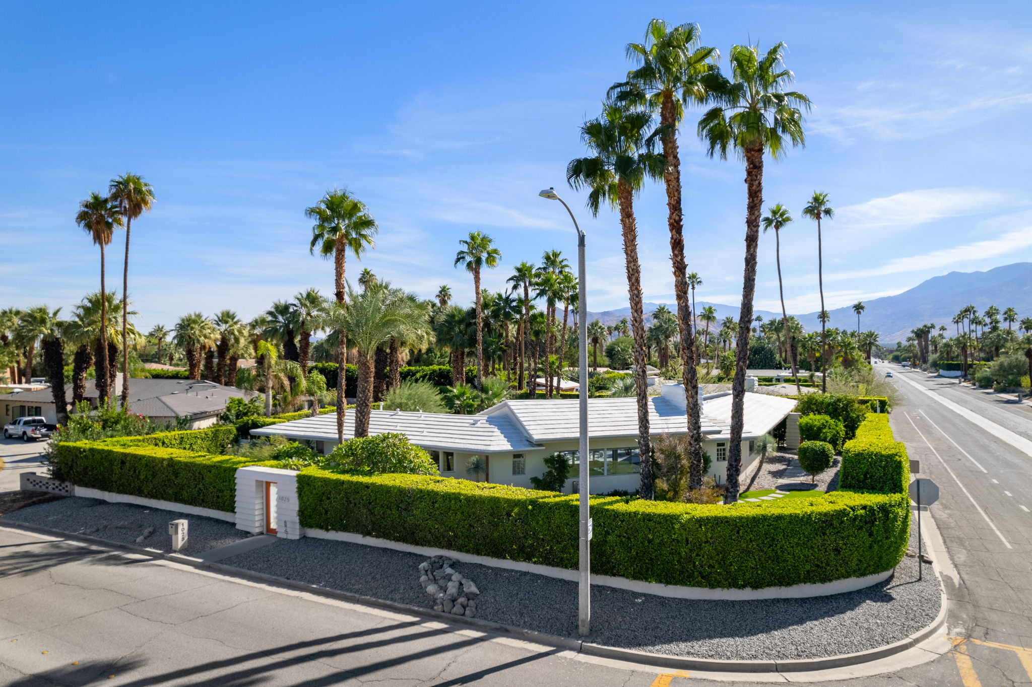 1025 Tamarisk Rd, Palm Springs, CA 92262 | One Point Media Group