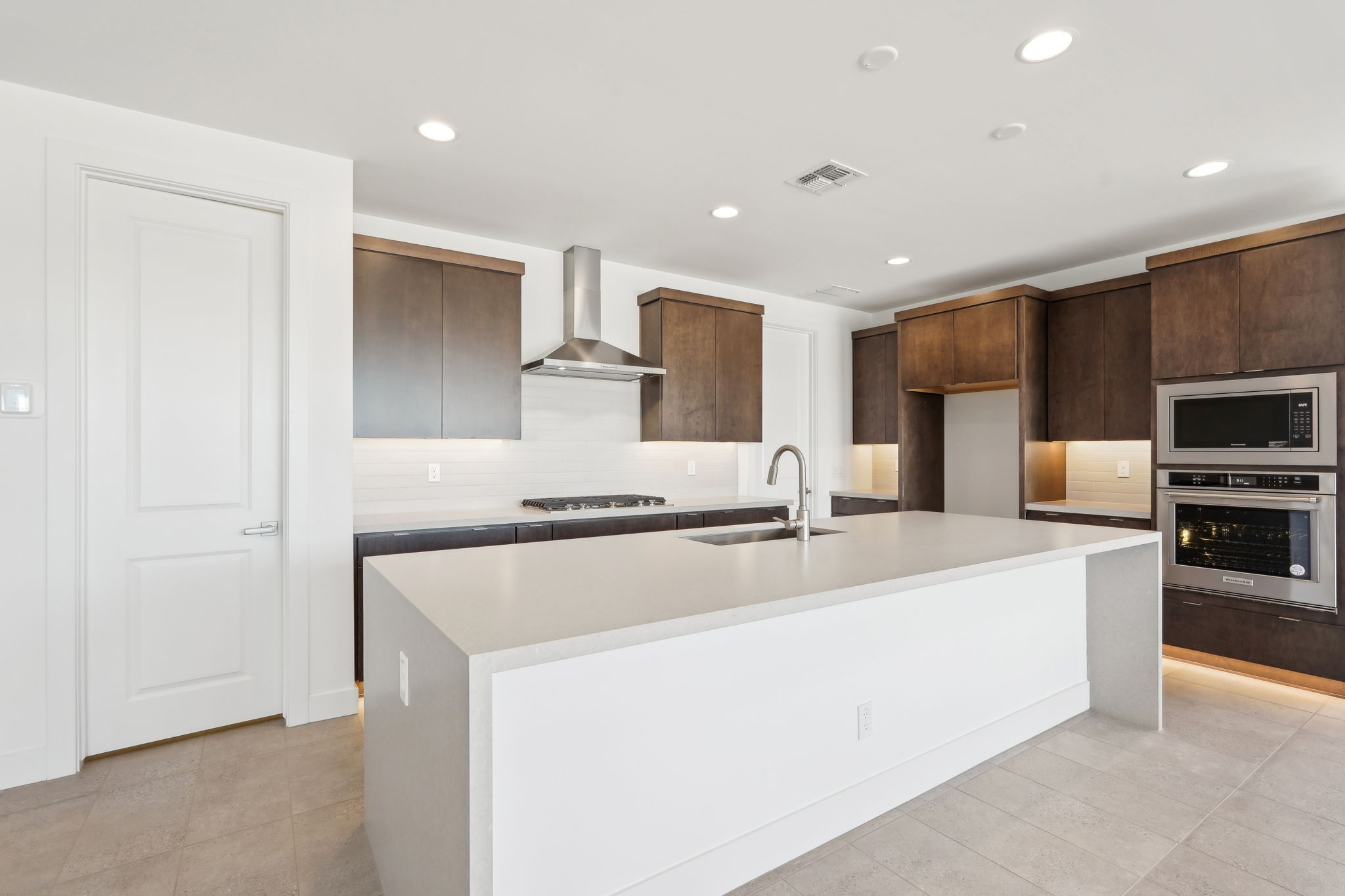 10252 E Utah Ave-08042025-018