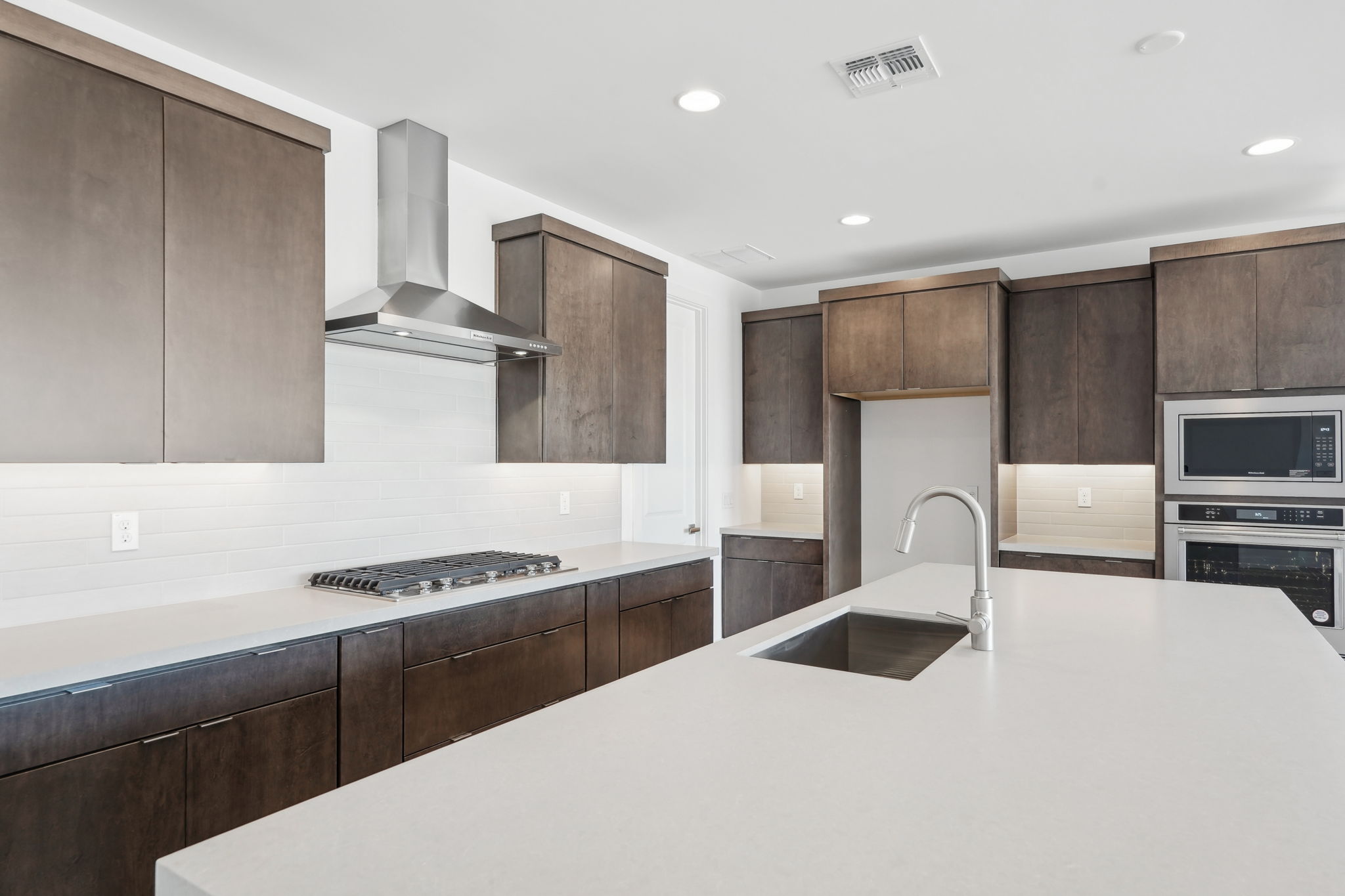 10252 E Utah Ave-08042025-020