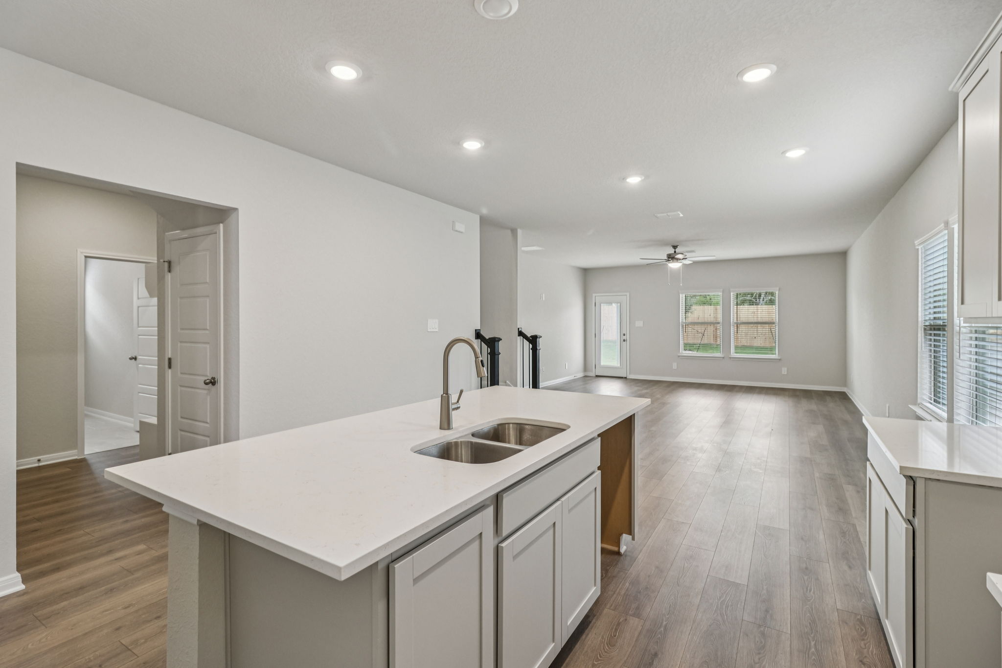 San Antonio East - Royal Crest - 10254 King Robert San Antonio TX 78239 - 020