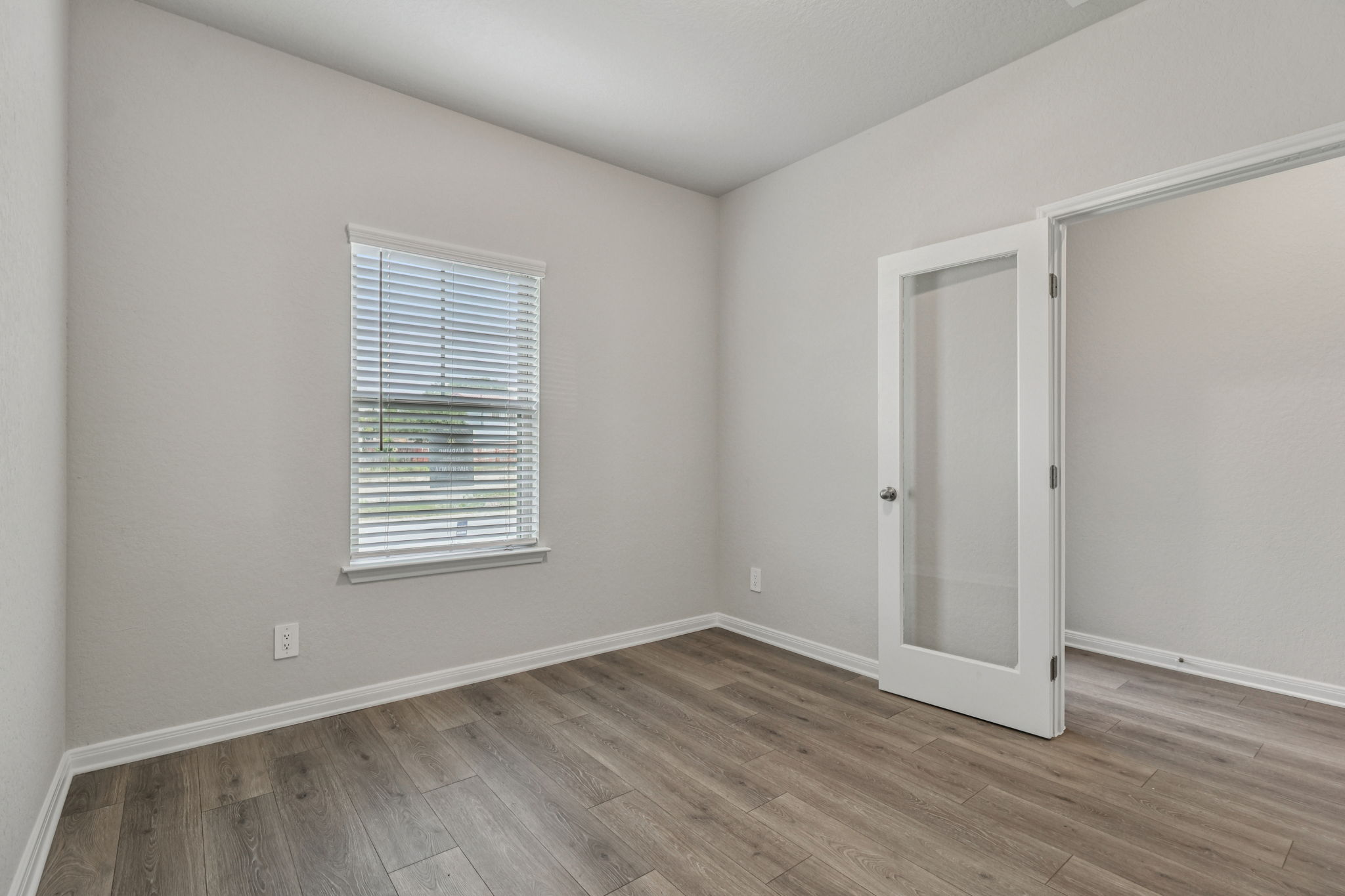 San Antonio East - Royal Crest - 10254 King Robert San Antonio TX 78239 - 021