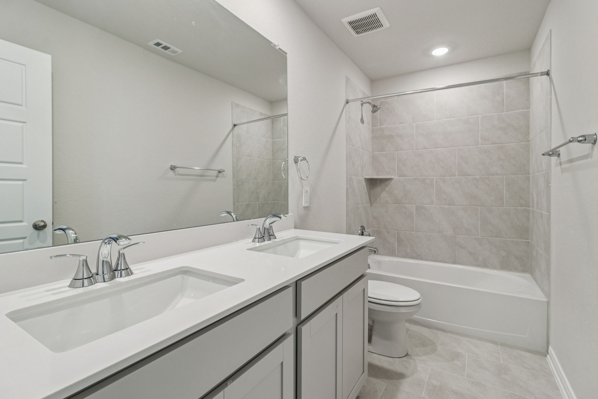 San Antonio East - Royal Crest - 10254 King Robert San Antonio TX 78239 - 043