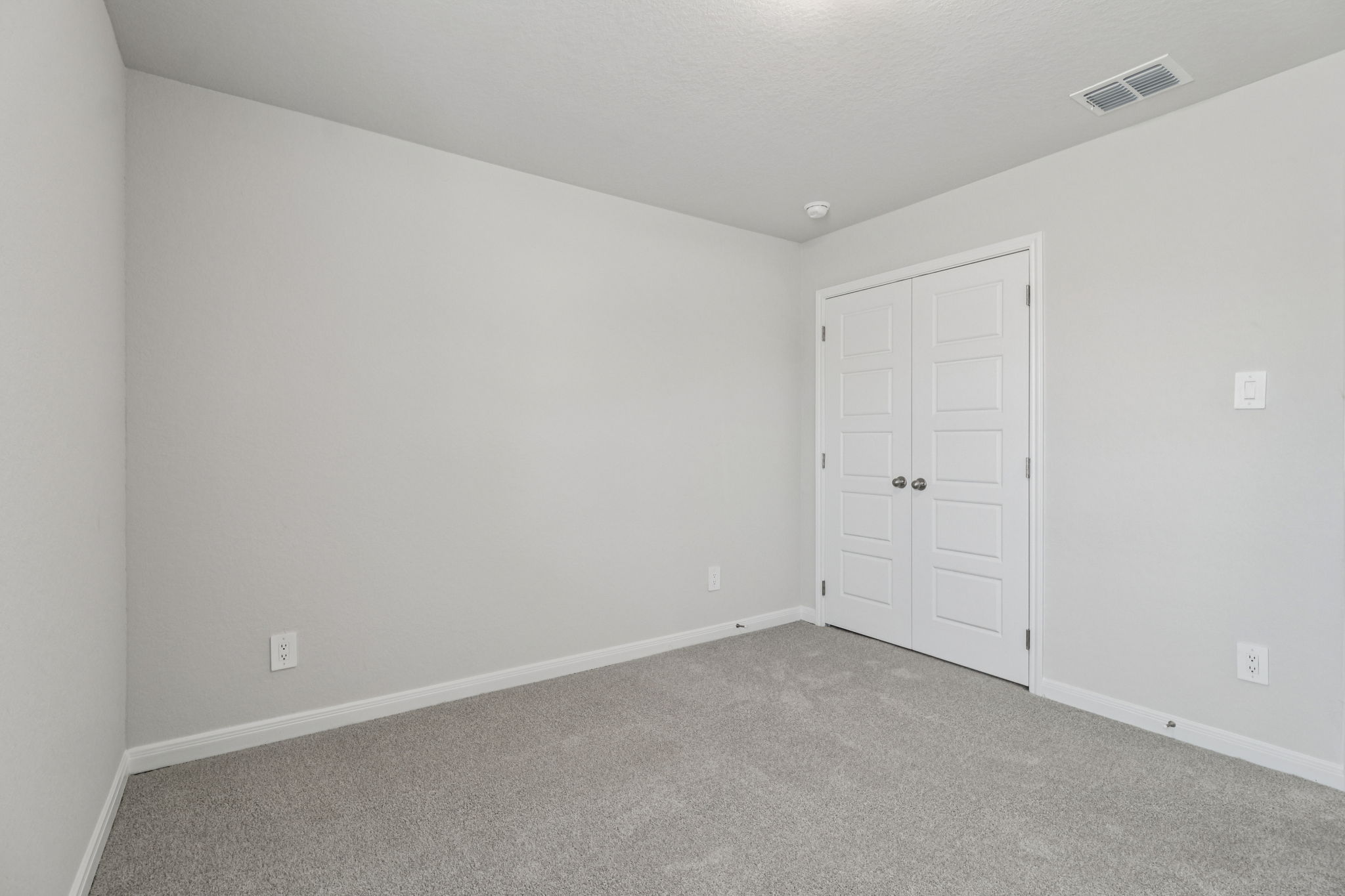 San Antonio East - Royal Crest - 10254 King Robert San Antonio TX 78239 - 045