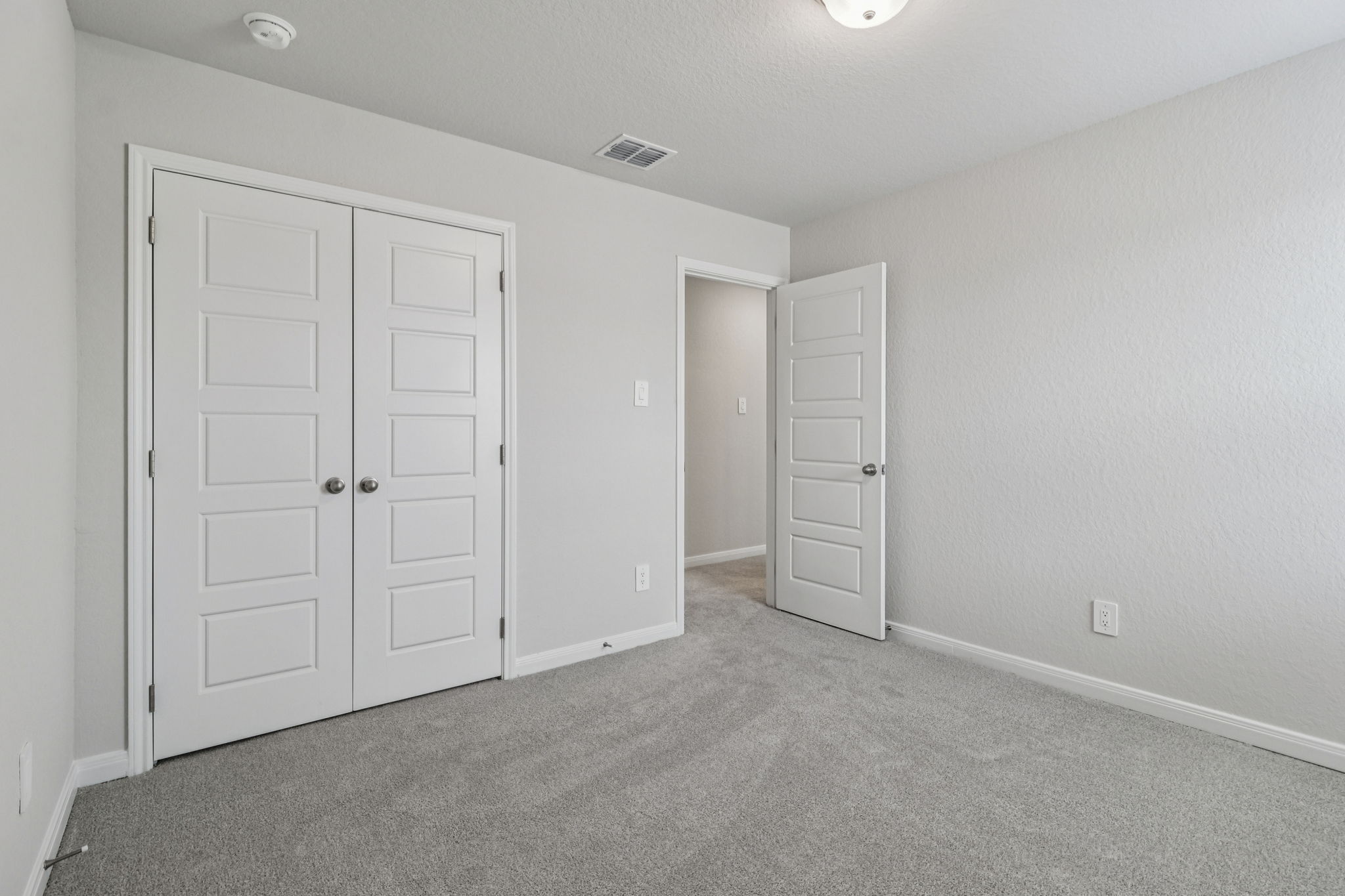 San Antonio East - Royal Crest - 10254 King Robert San Antonio TX 78239 - 046