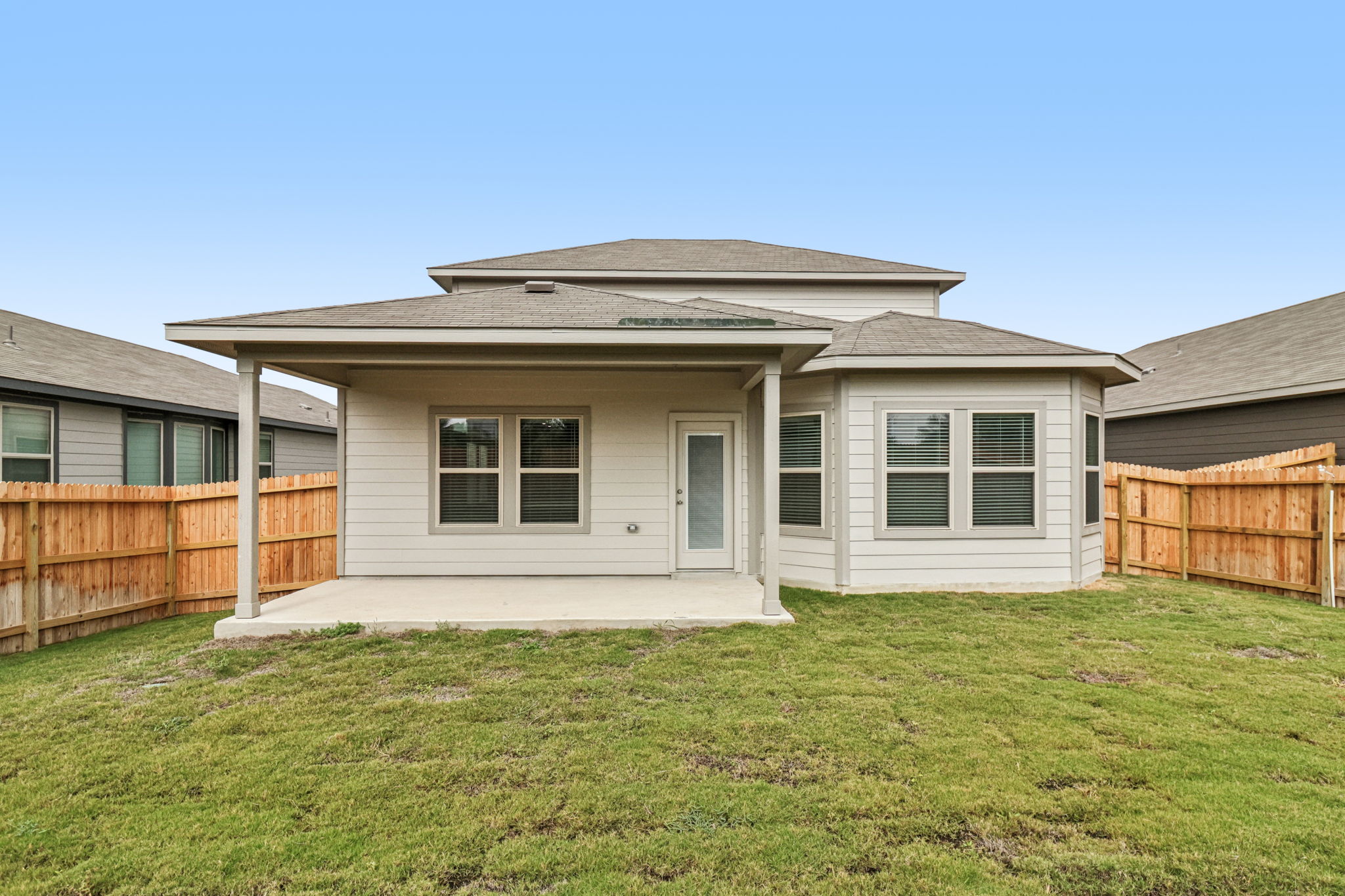 San Antonio East - Royal Crest - 10254 King Robert San Antonio TX 78239 - 053