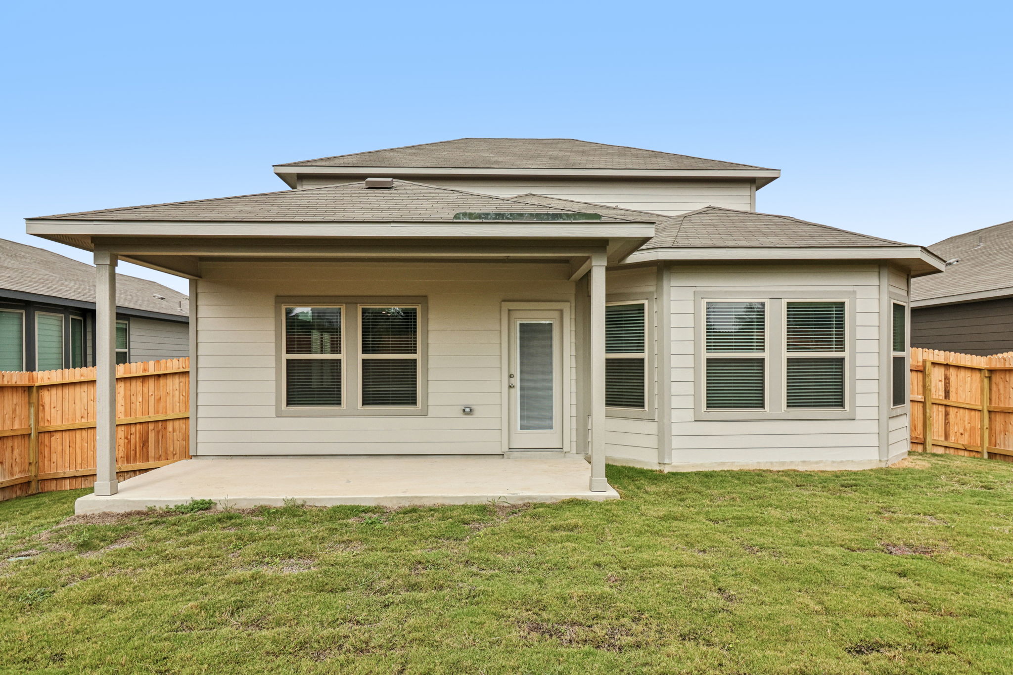 San Antonio East - Royal Crest - 10254 King Robert San Antonio TX 78239 - 054