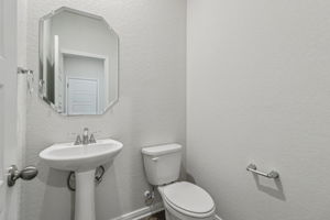 San Antonio East - Royal Crest - 10254 King Robert San Antonio TX 78239 - 024