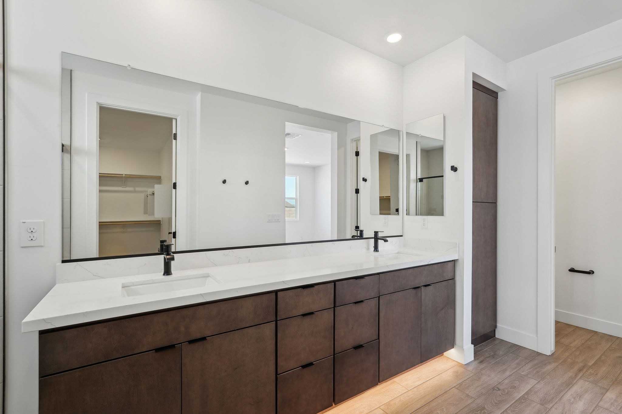 10256 E Utah Ave-08042025-024
