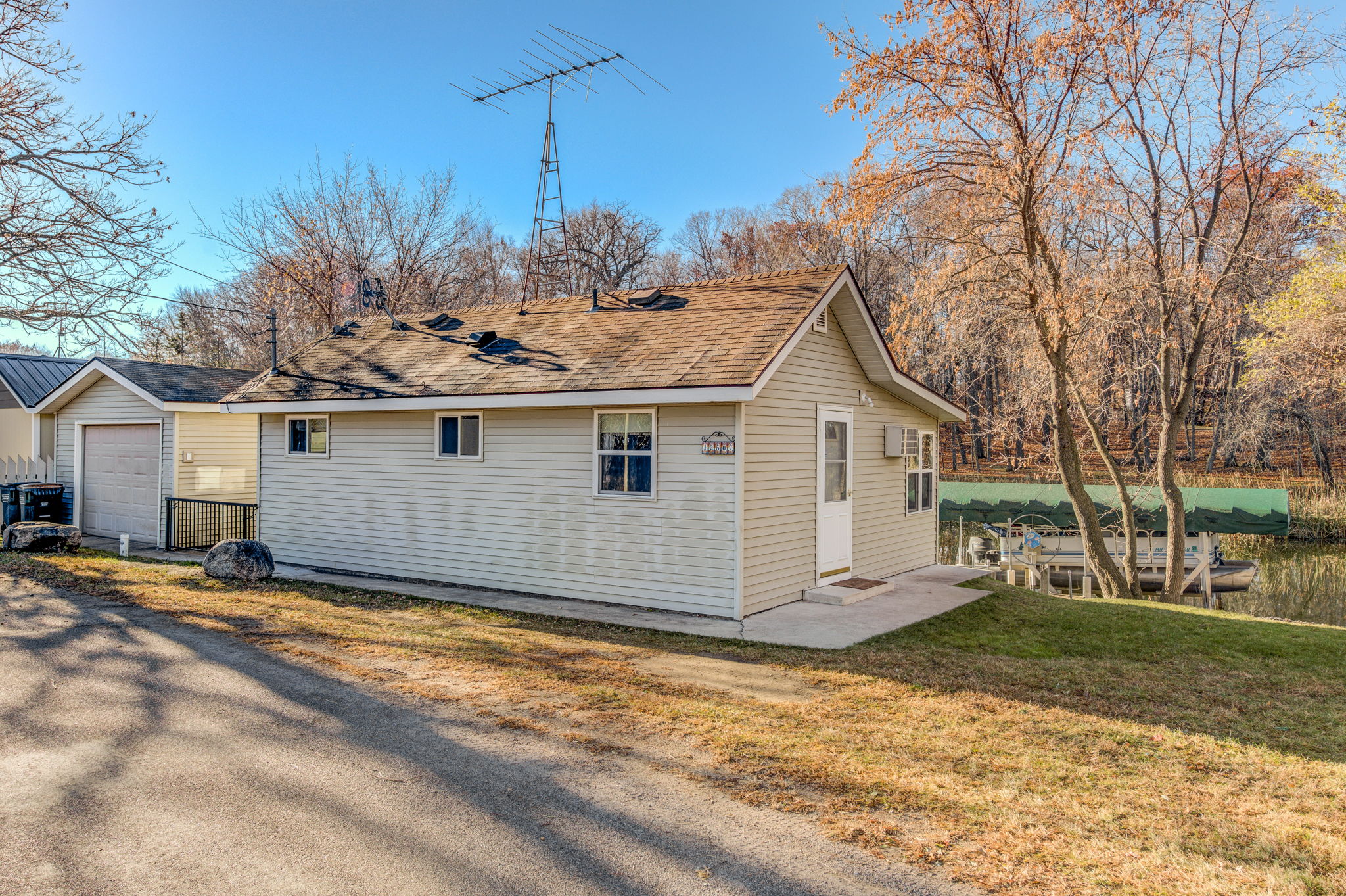 10257 Bayview Rd, South Haven, MN 55382 ArchiPix