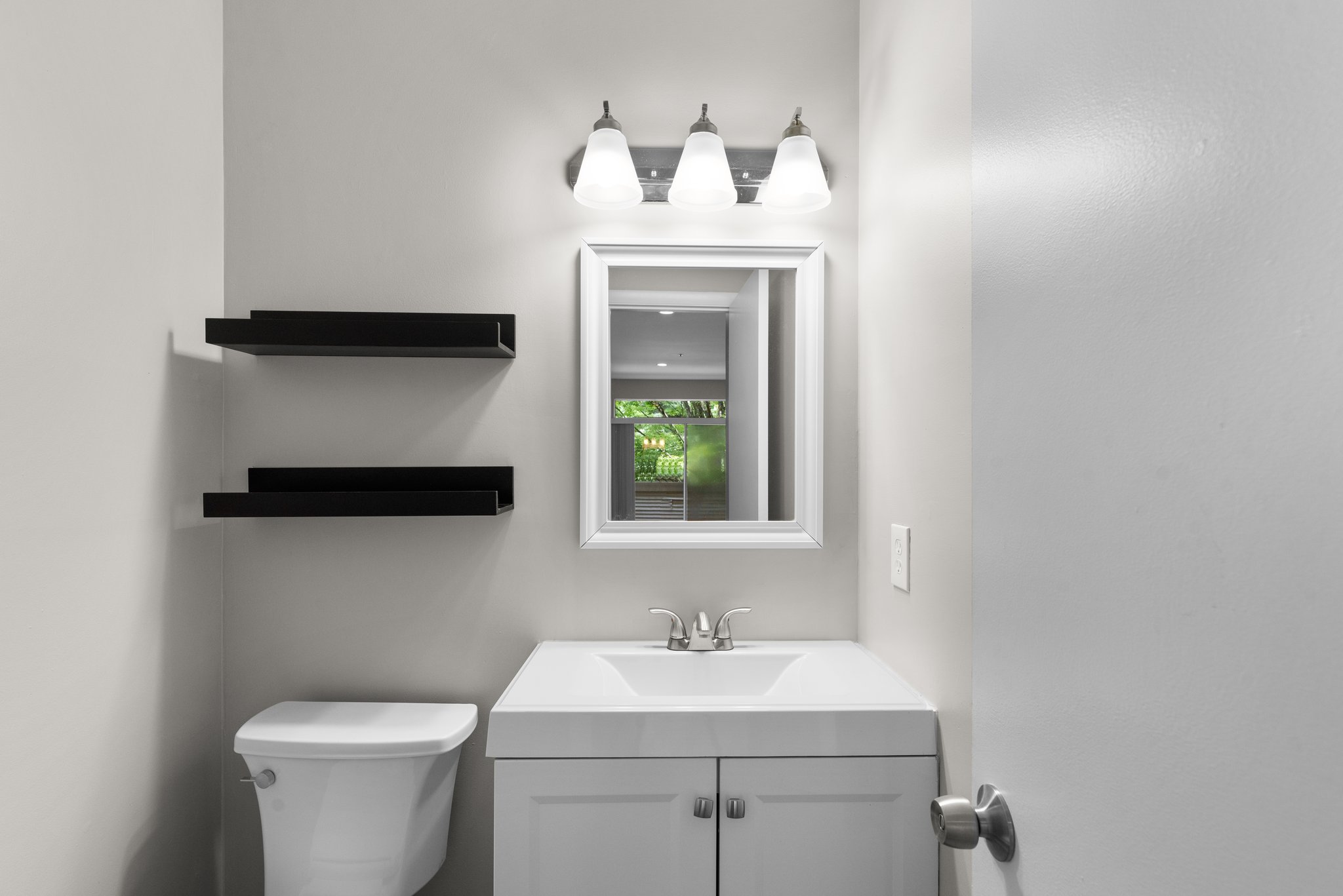 23. 10258 Wild Apple Cir.jpg