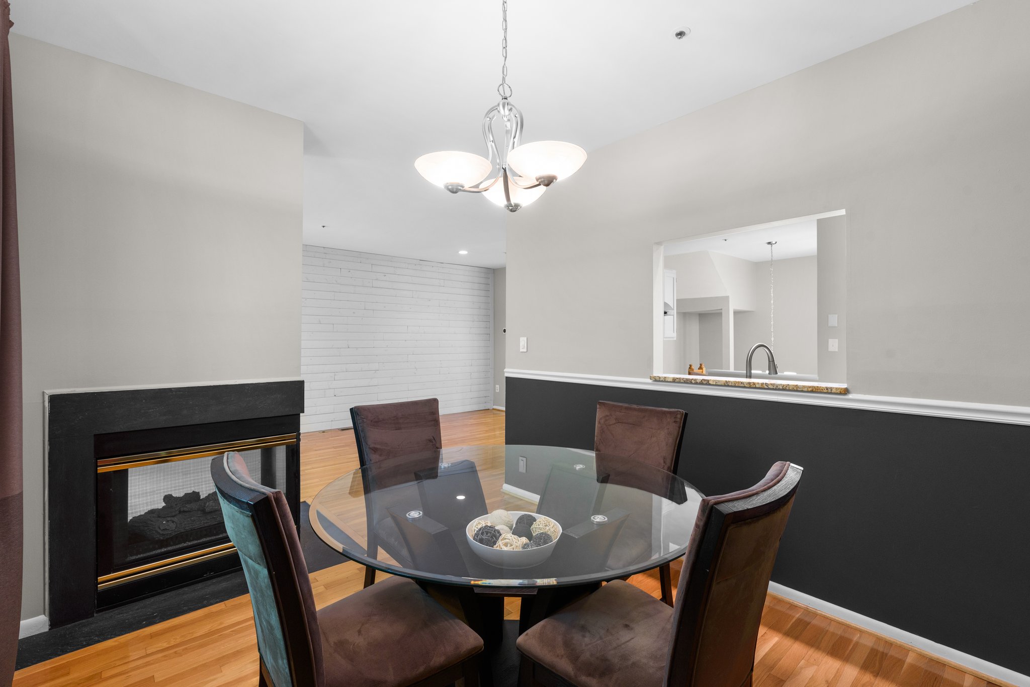 15. 10258 Wild Apple Cir.jpg