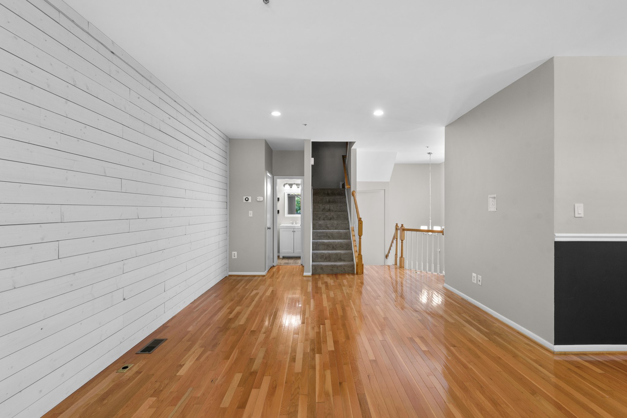 11. 10258 Wild Apple Cir.jpg