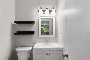 23. 10258 Wild Apple Cir.jpg