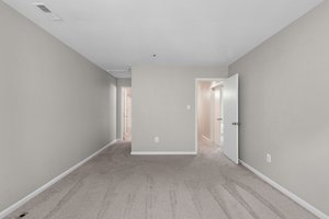 33. 10258 Wild Apple Cir.jpg