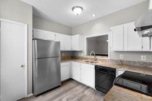 17. 10258 Wild Apple Cir.jpg