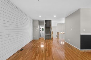 11. 10258 Wild Apple Cir.jpg