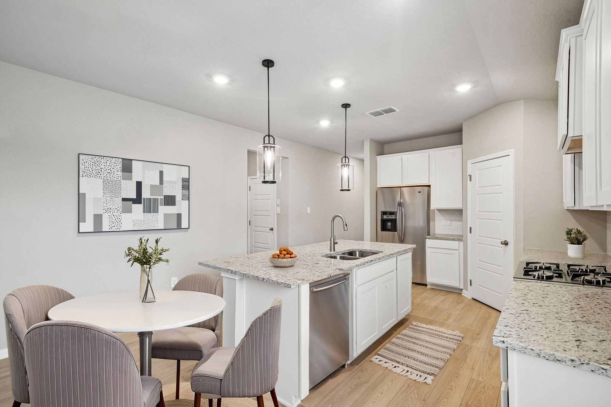 San Antonio East - Royal Crest - 10259 King Robert San Antonio TX 78239 - 008 virtually staged