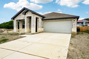 San Antonio East - Royal Crest - 10259 King Robert San Antonio TX 78239 - 002