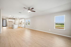 San Antonio East - Royal Crest - 10259 King Robert San Antonio TX 78239 - 004