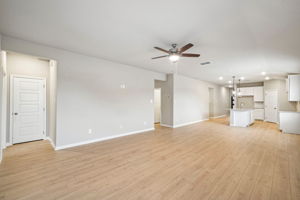 San Antonio East - Royal Crest - 10259 King Robert San Antonio TX 78239 - 005