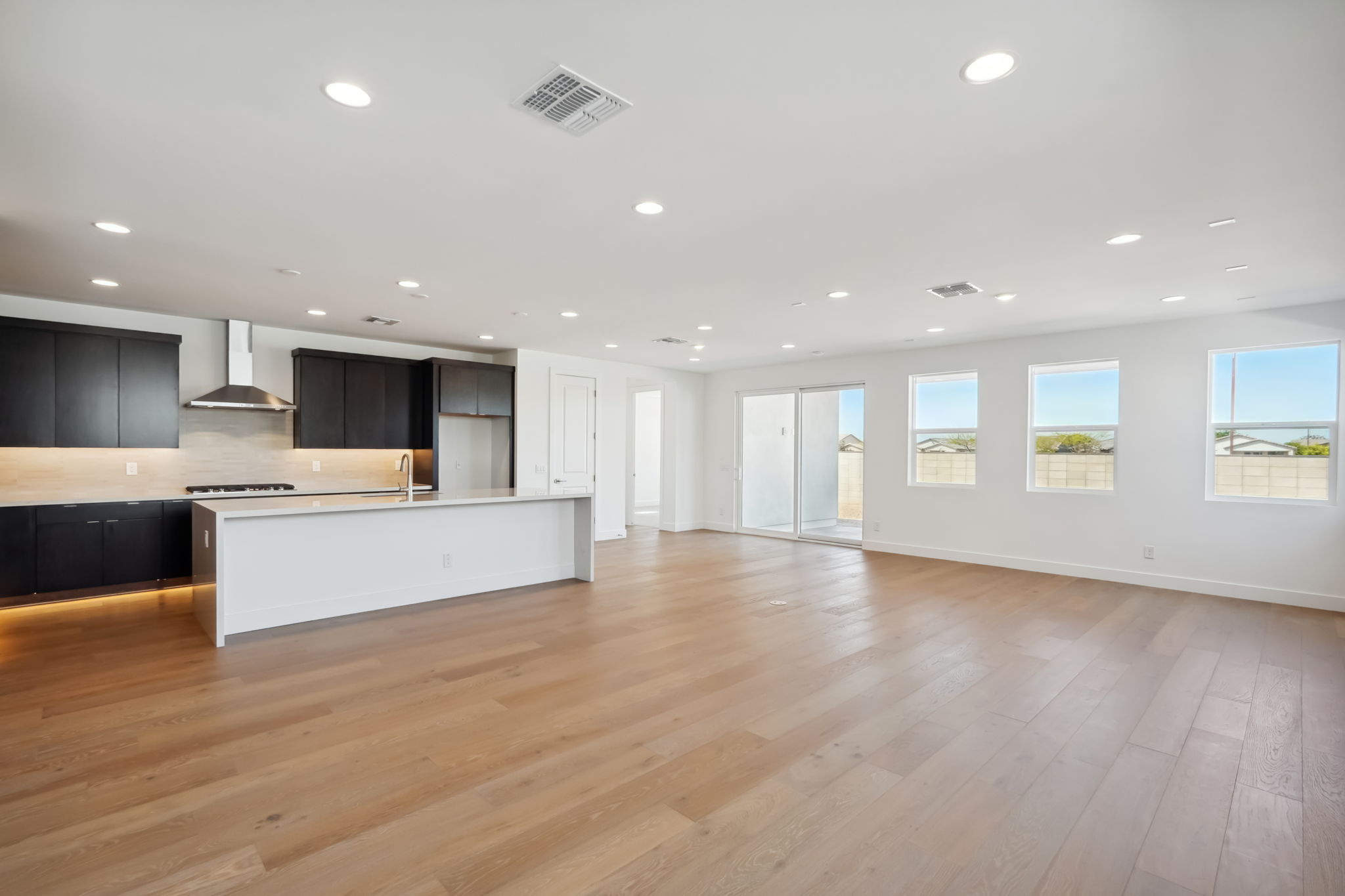10262 E Utah Ave-010
