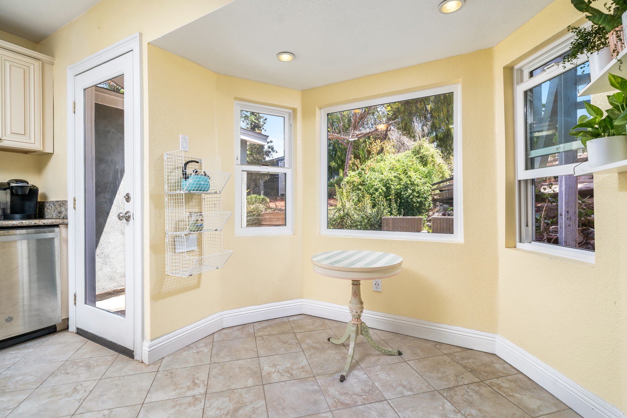 10262 Selkirk Ave, Riverside, CA 92503, USA Photo 18
