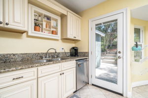 10262 Selkirk Ave, Riverside, CA 92503, USA Photo 15