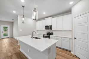 San Antonio East - Royal Crest - 10263 King Robert San Antonio TX 78239 - 012