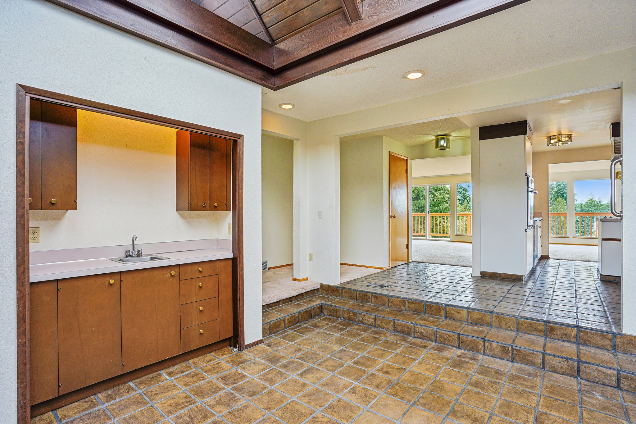 Crestwood Ln-S2907-013.jpg