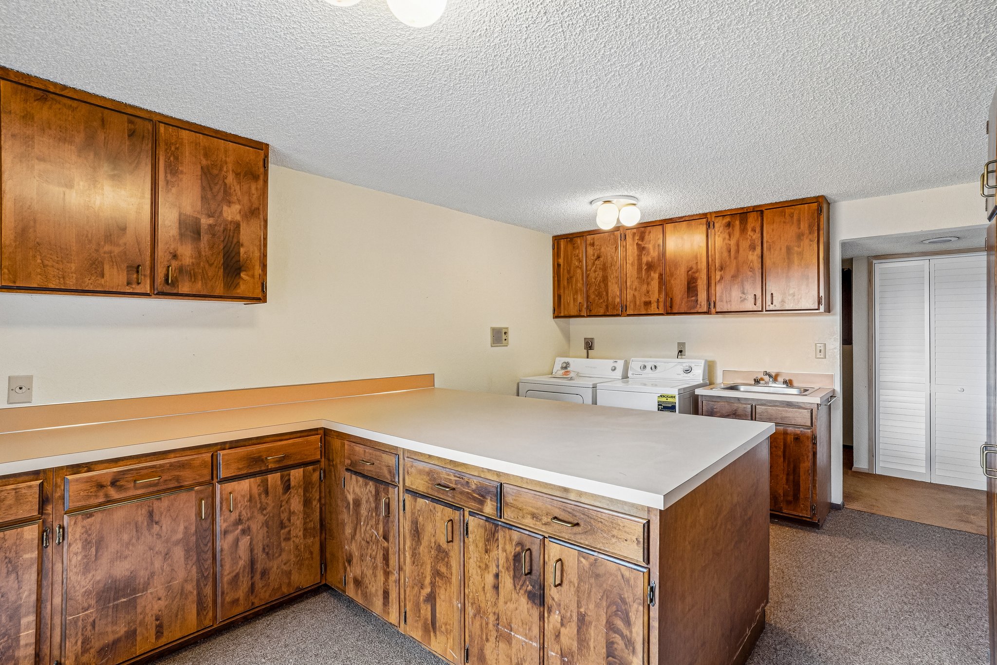 Crestwood Ln-S2907-021.jpg
