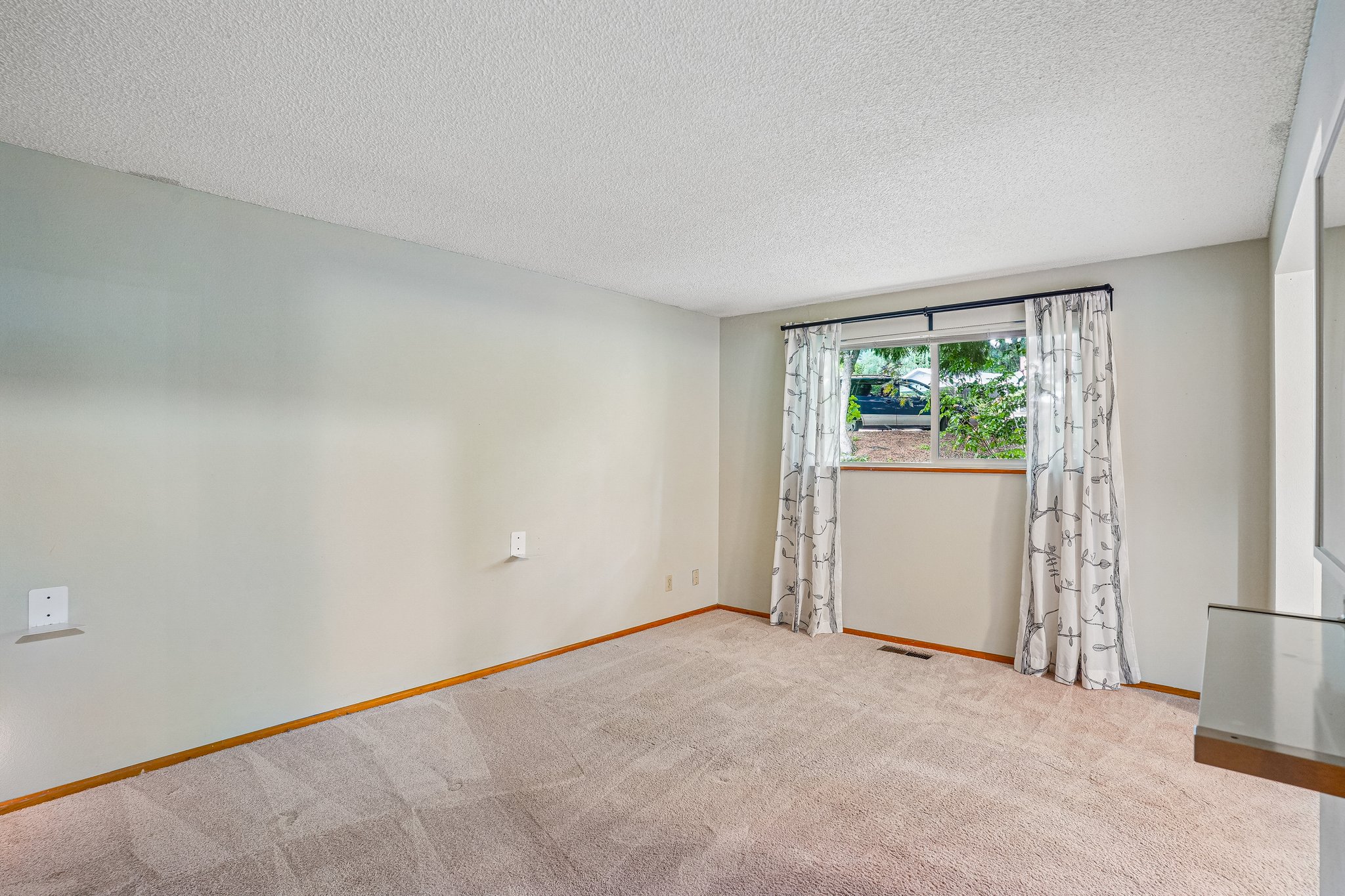 Crestwood Ln-S2907-047.jpg
