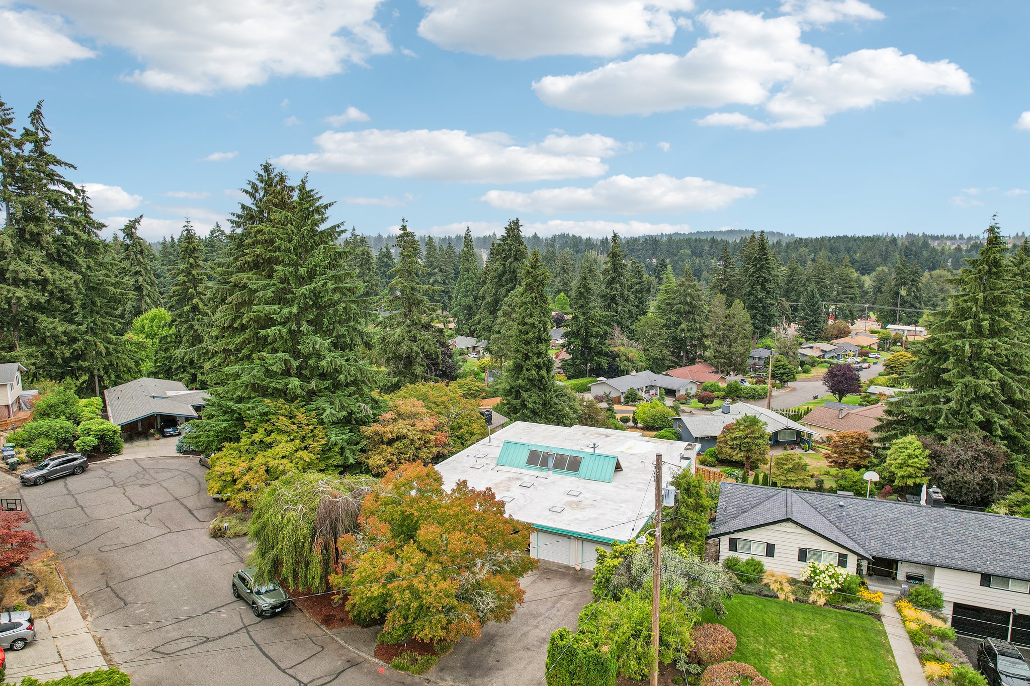 Crestwood Ln-S2907-080.jpg