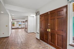 Crestwood Ln-S2907-006.jpg