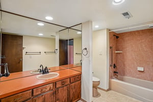 Crestwood Ln-S2907-060.jpg