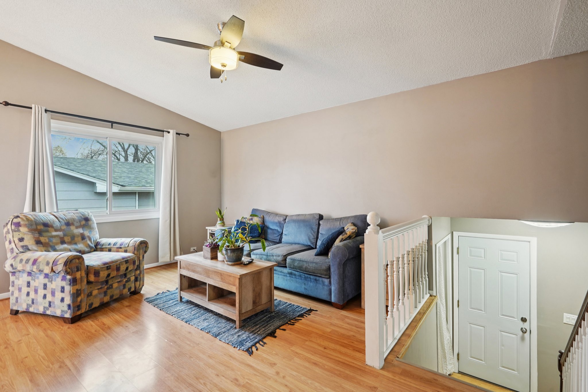 Eastview Cir-S1103-007.jpg