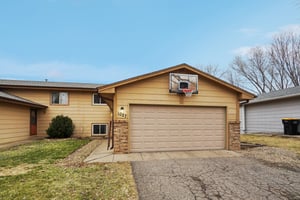 Eastview Cir-S1103-001.jpg