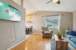 Eastview Cir-S1103-008.jpg