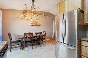 Eastview Cir-S1103-015.jpg