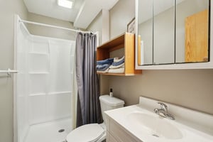 Eastview Cir-S1103-020.jpg