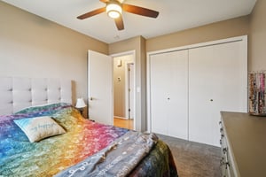 Eastview Cir-S1103-030.jpg