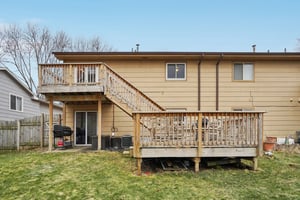 Eastview Cir-S1103-037.jpg