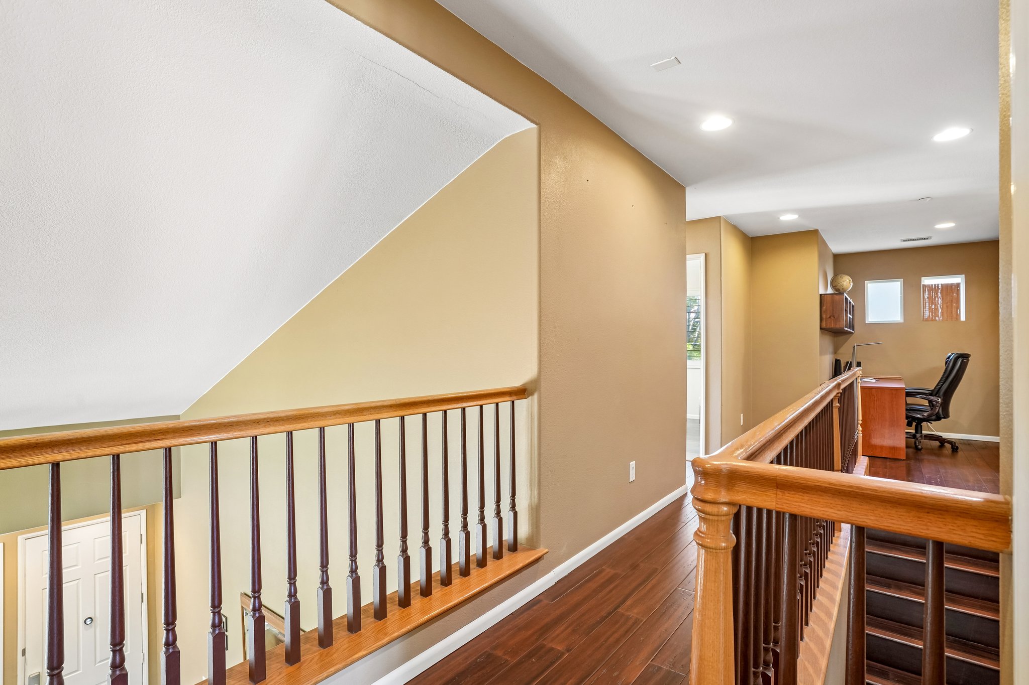 Kemp Dr-S1610-018.jpg