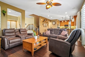 Kemp Dr-S1610-009.jpg