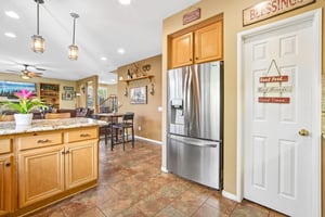 Kemp Dr-S1610-015.jpg