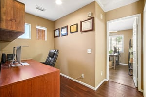 Kemp Dr-S1610-019.jpg