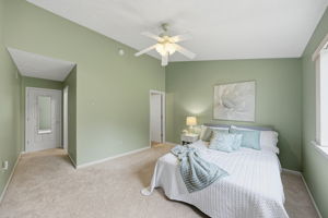  Photo 23