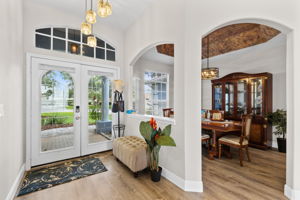 Foyer/Entrance/View to Dining Room