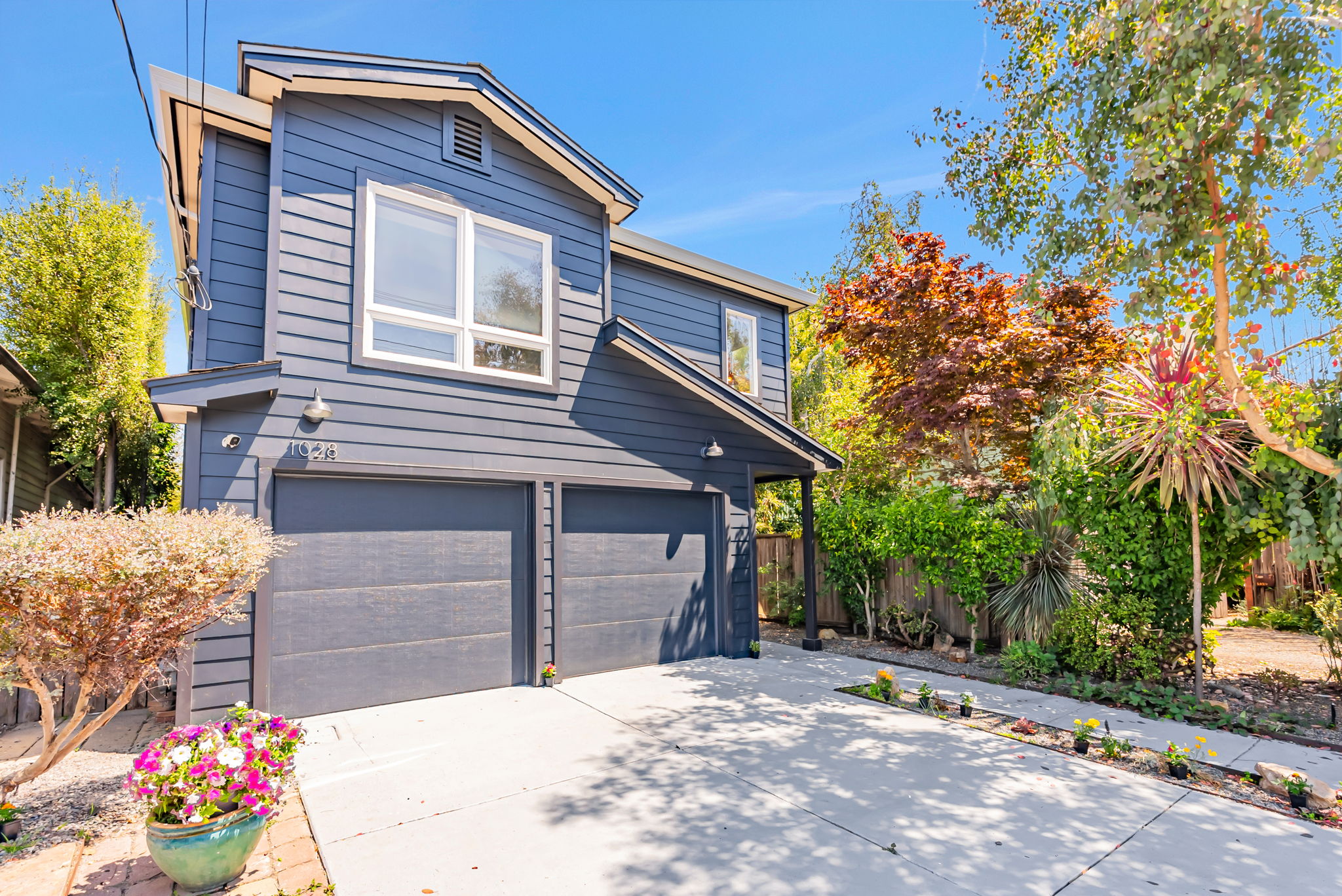 003_1028 55th St